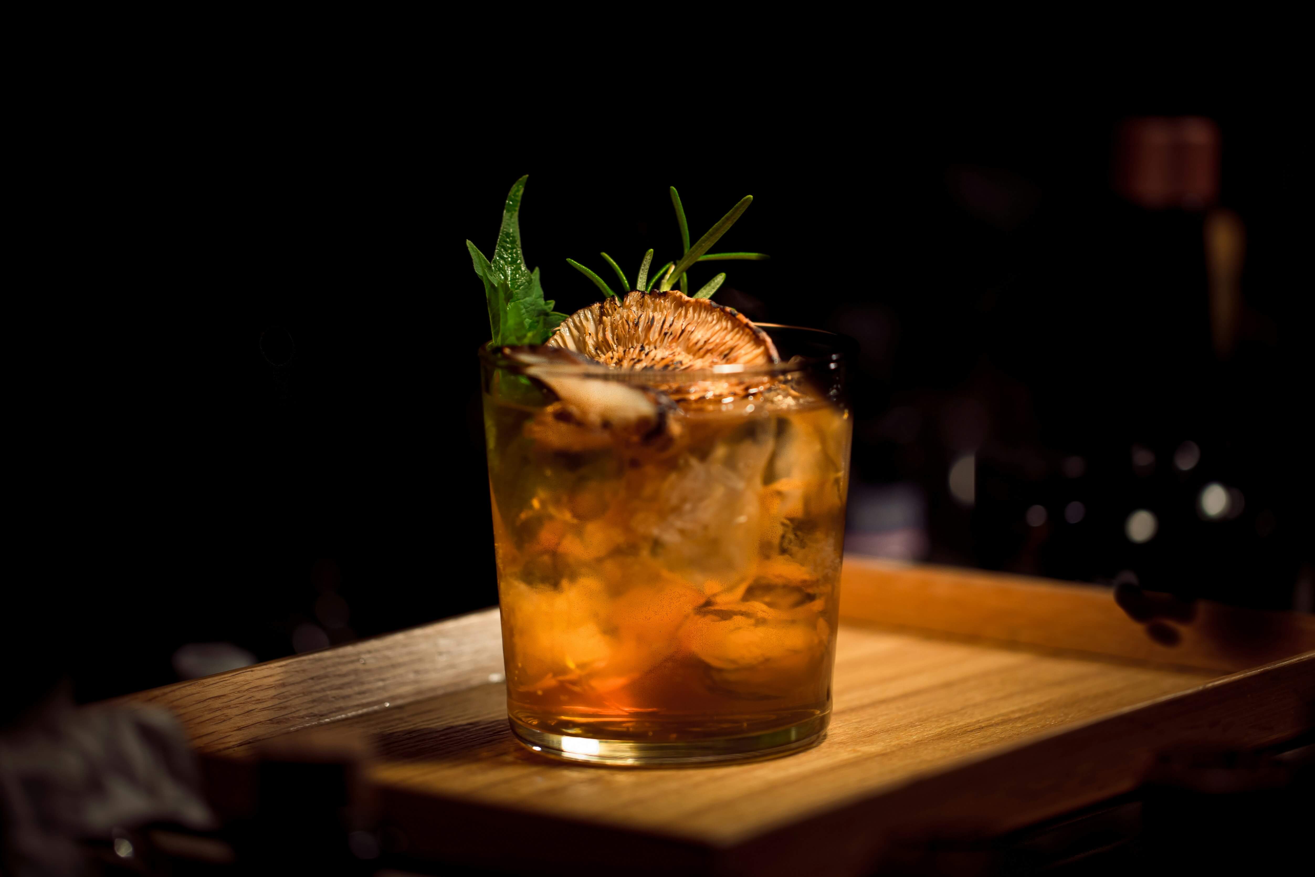Bar Wolves 店内写真3